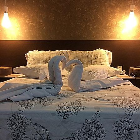 Hotel Querencia Pitanga Bagian luar foto