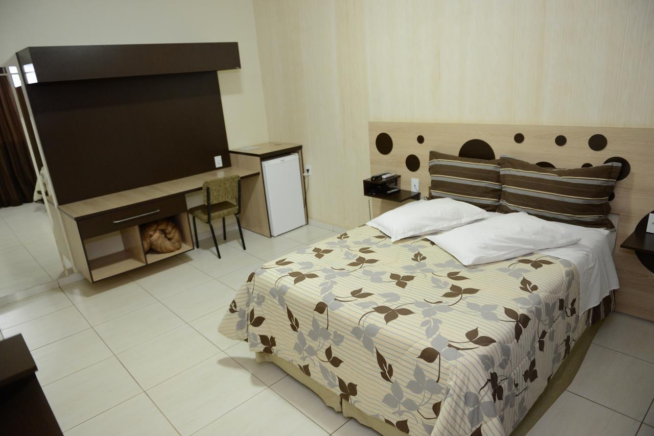 Hotel Querencia Pitanga Bagian luar foto